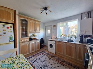 Kitchen- click for photo gallery